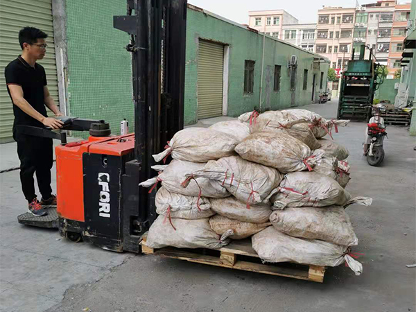 回收动力聚合物电芯 废旧圆柱形电池 回收动力聚合物电芯 废旧圆柱形电池